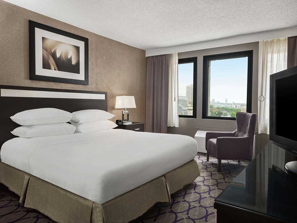 Отель Doubletree By Hilton Newark Penn Station, Nj Номер фото