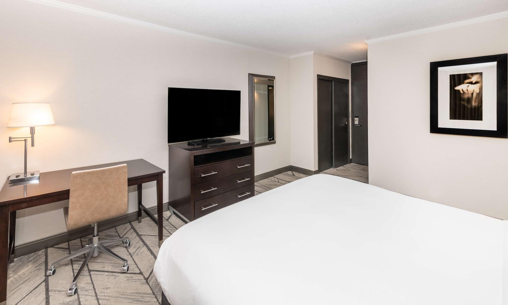 Отель Doubletree By Hilton Newark Penn Station, Nj Экстерьер фото