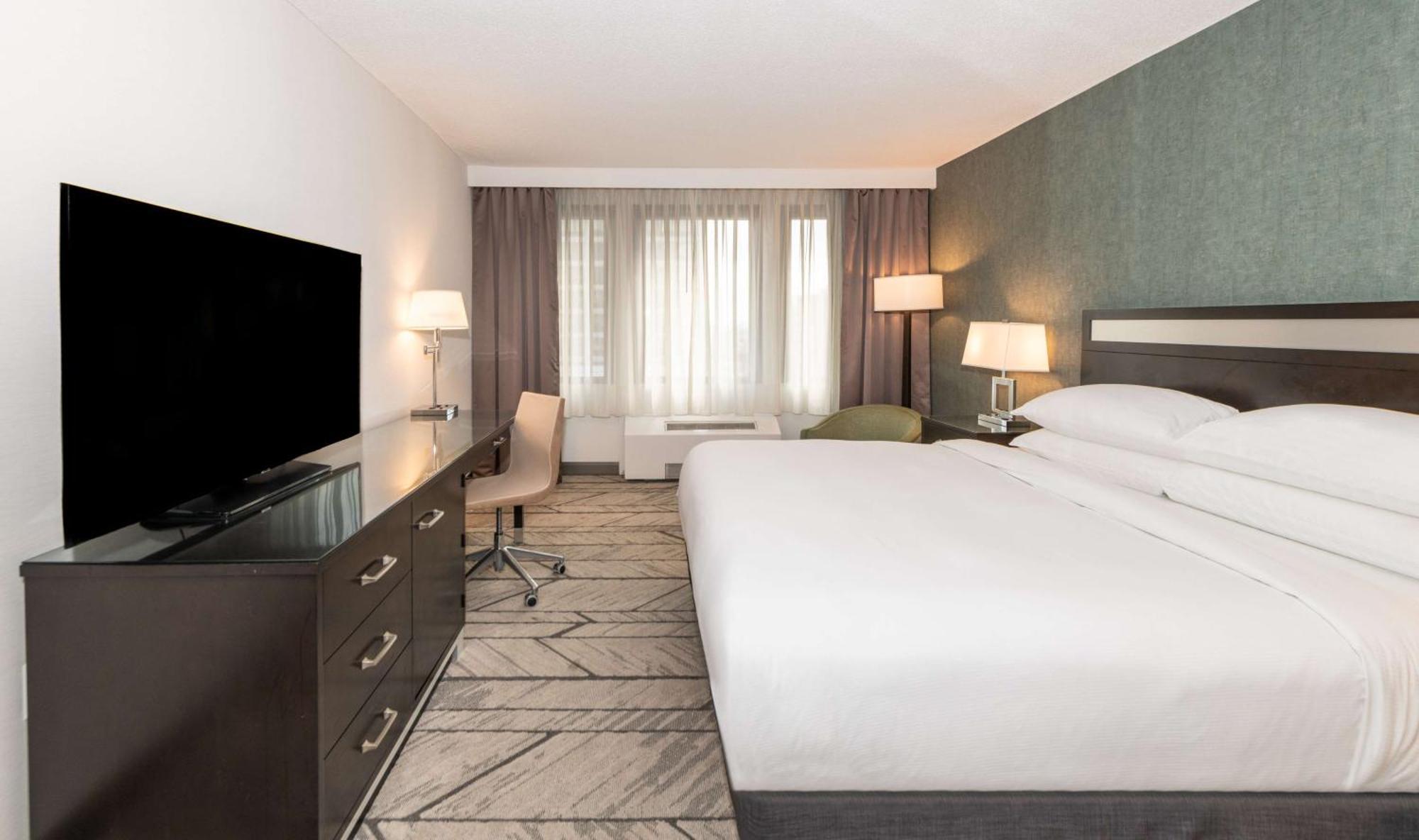 Отель Doubletree By Hilton Newark Penn Station, Nj Экстерьер фото