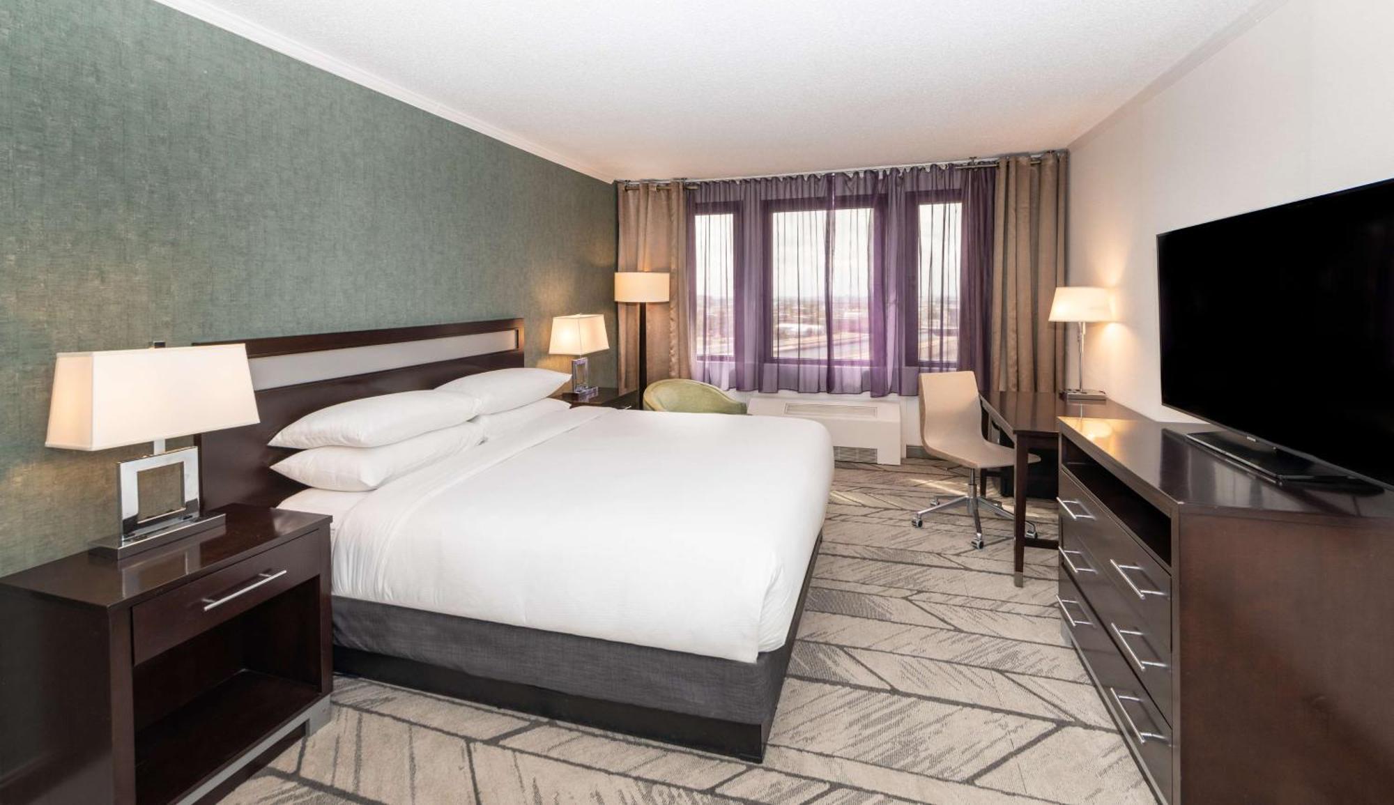 Отель Doubletree By Hilton Newark Penn Station, Nj Экстерьер фото